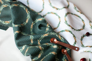 Holiday Wreath Tea Towel - Evergreen
