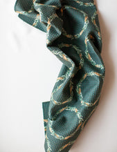 Load image into Gallery viewer, Holiday Wreath Tea Towel - Evergreen
