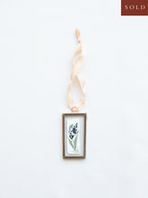 Load image into Gallery viewer, Mini No. 1
