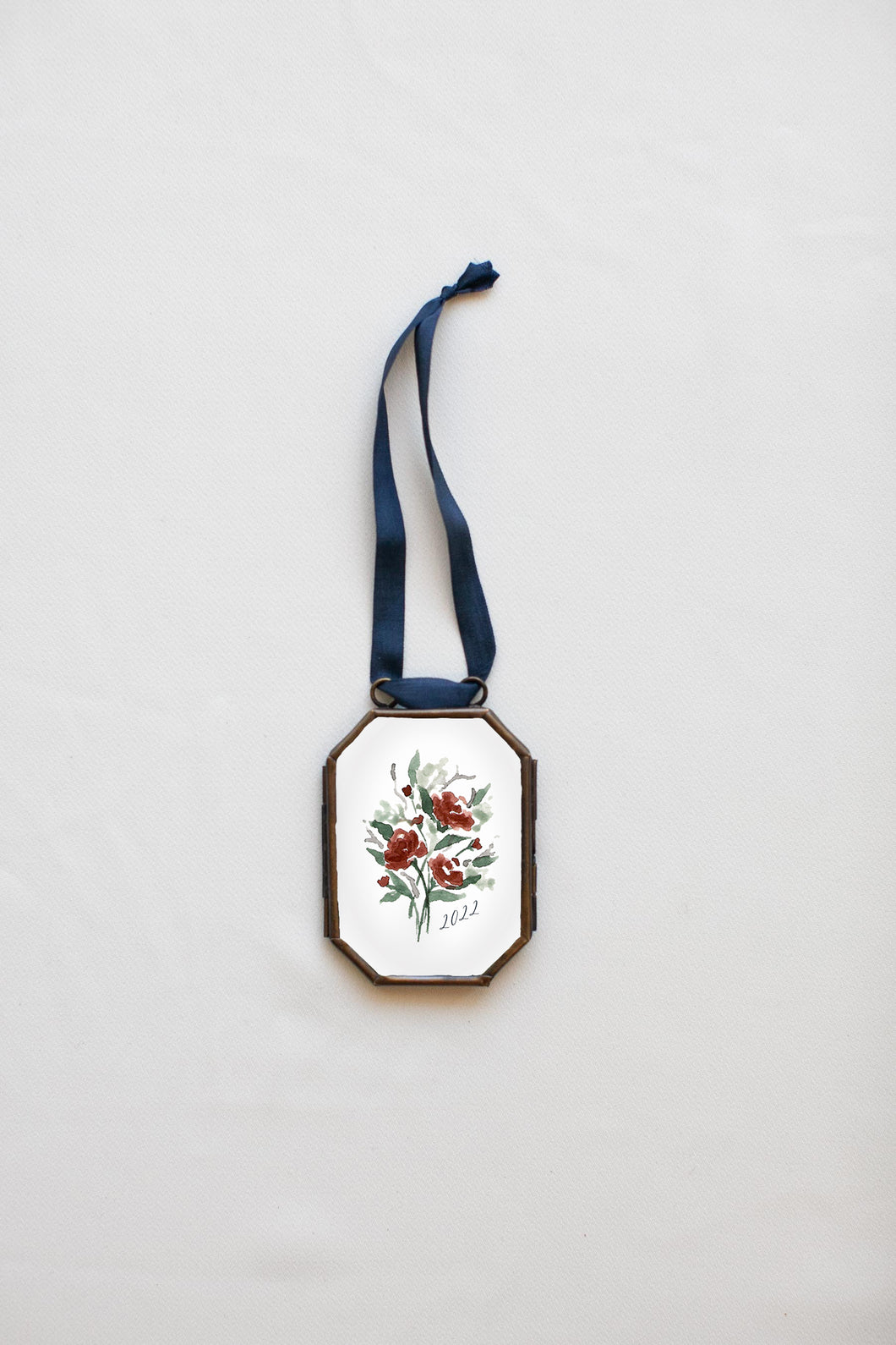2022 Rose Vintage Locket Ornament